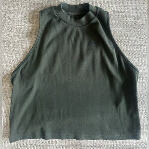 💯 Authentic Nike Cropped Women's Army Green Sleeveless Tank Size L